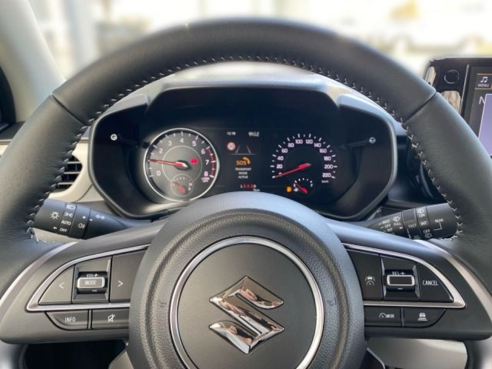 Suzuki Swift Comfort+ Hybrid - SHZ CAM ACC NAVI CarPlay