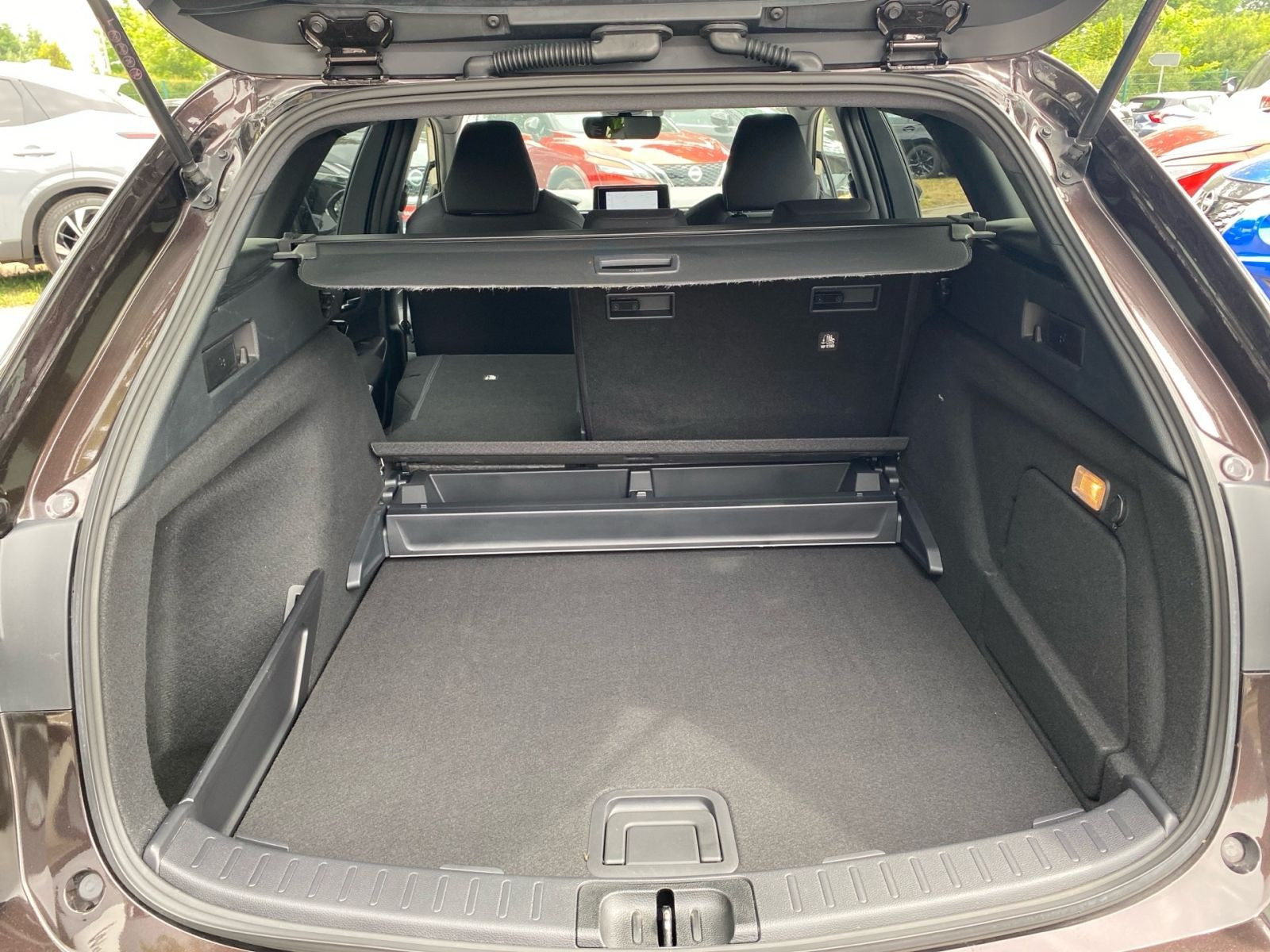 Toyota Corolla Hybrid 2.0 TEAM D Kombi JBL*Navi*Kessy