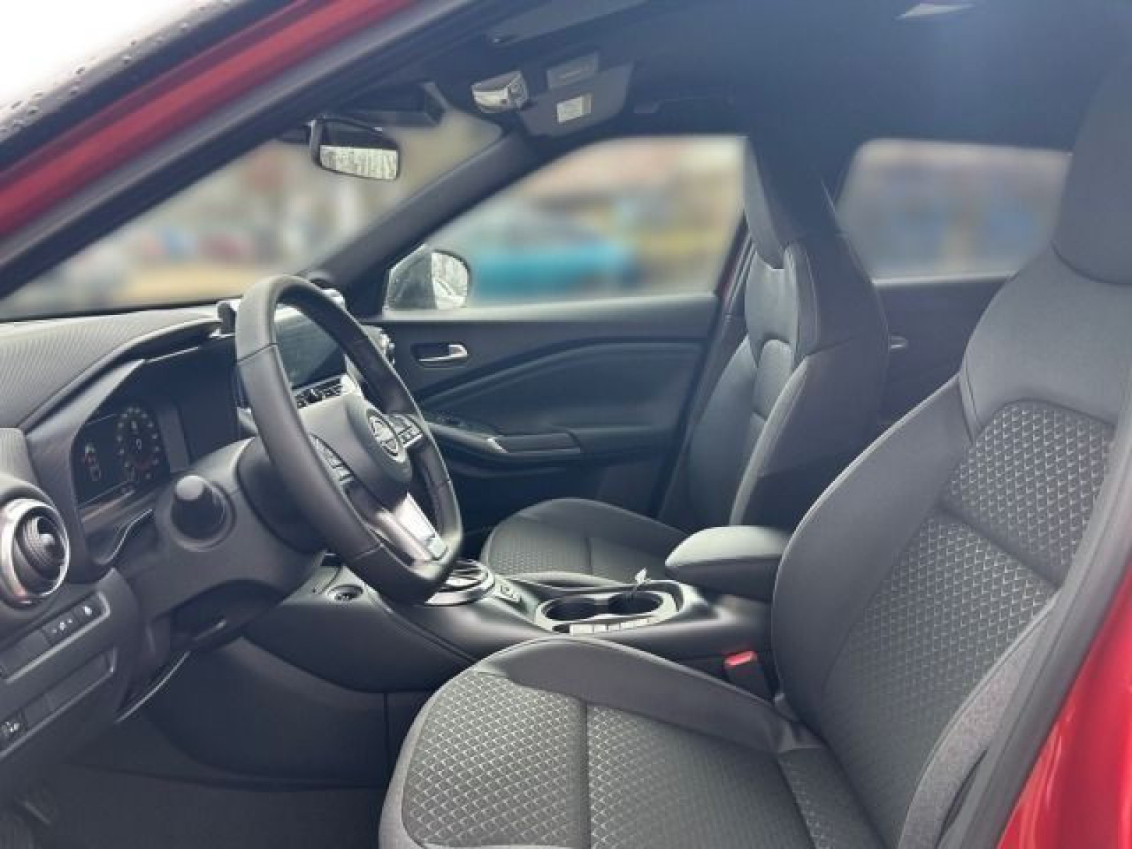 Nissan JUKE N-Connecta 1.6 Hyb. AT - SHZ PDC CarPlay