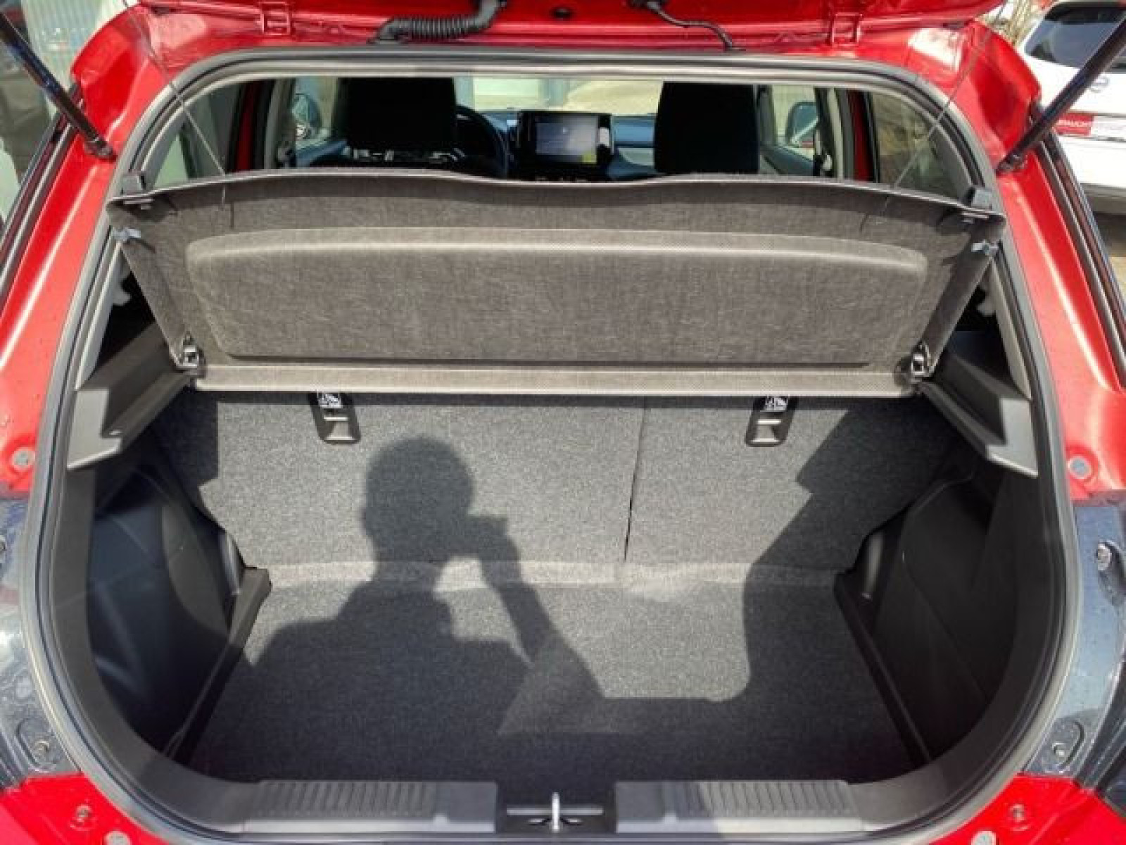 Suzuki Swift Comfort+ Hybrid - SHZ CAM ACC NAVI CarPlay