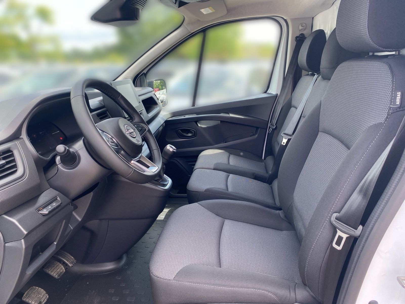 Nissan Primastar Kasten L1H1 3,0t dci130 MT N-CONNECTA 1ST LRB NAVI