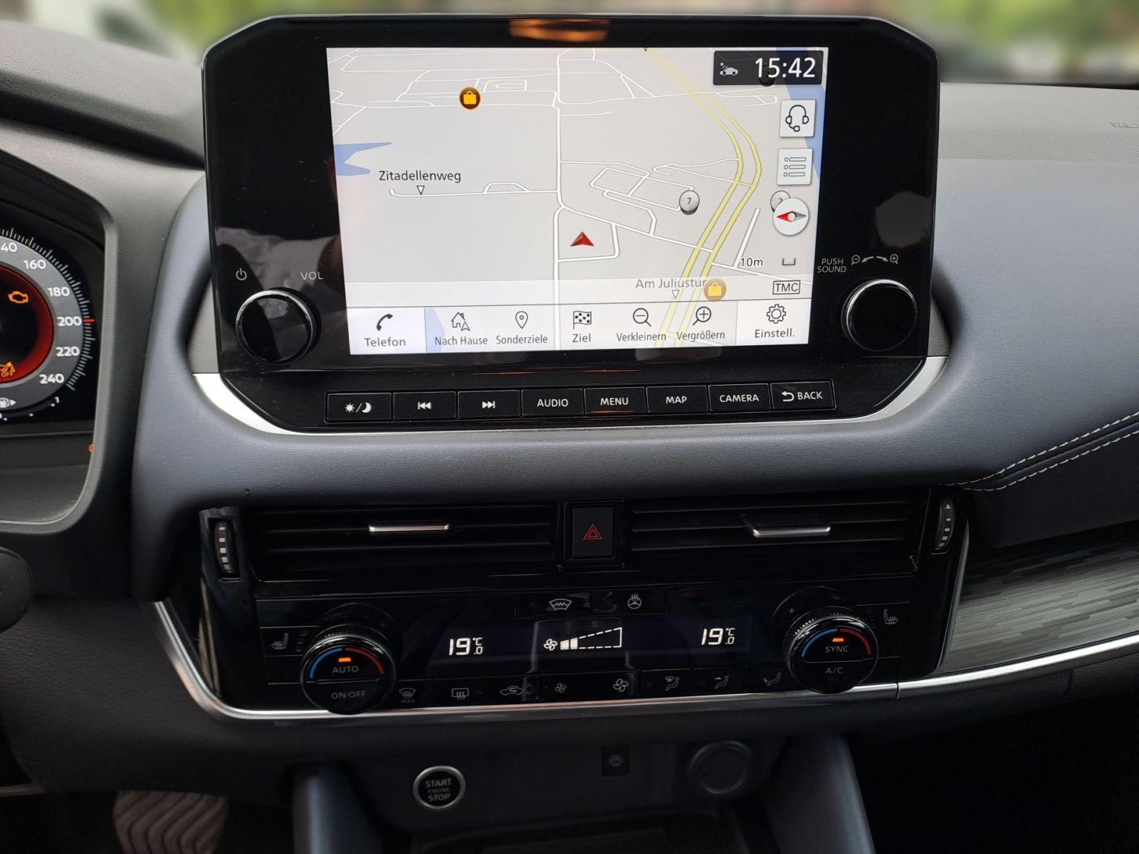Nissan Qashqai Tekna 1.3 AT - HEADUP NAVI 360° CarPlay