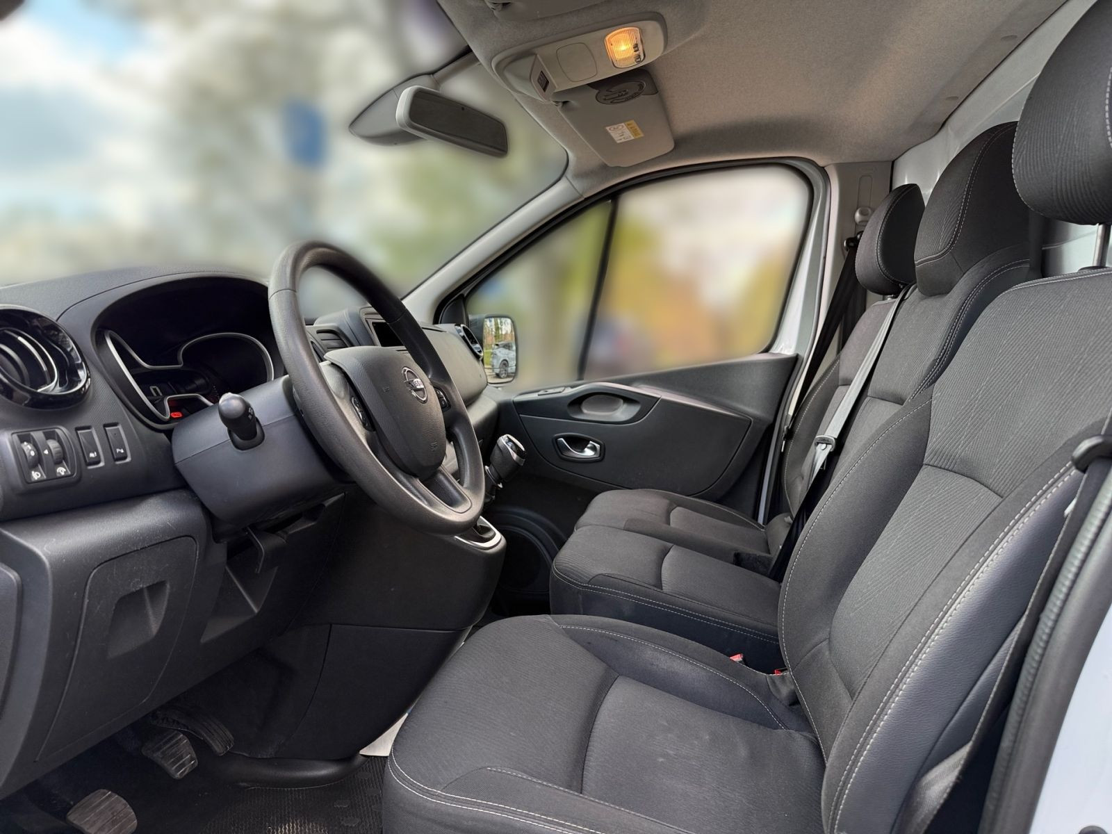Nissan NV300 Kasten L1H1 2,7t MT COM