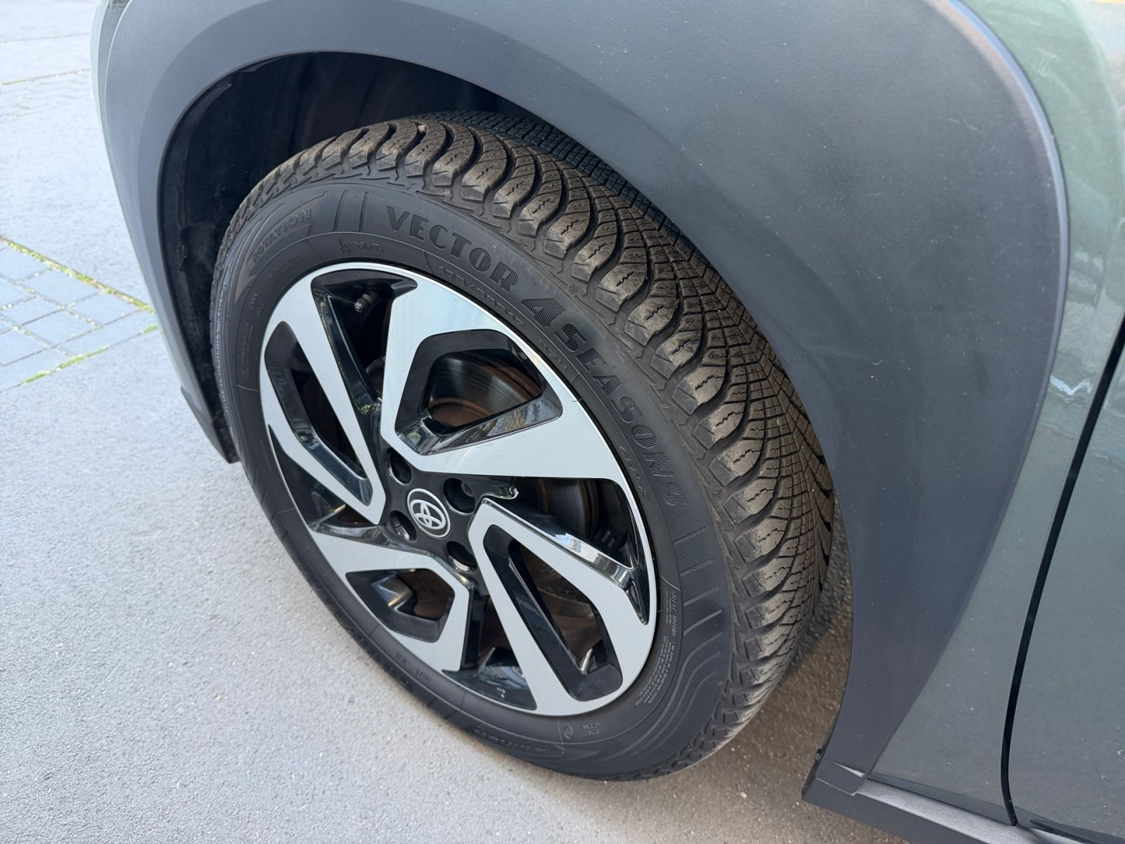 Toyota Aygo X 1.0 VVT-i CVT-Automatik PDC*CAM*CarPlay
