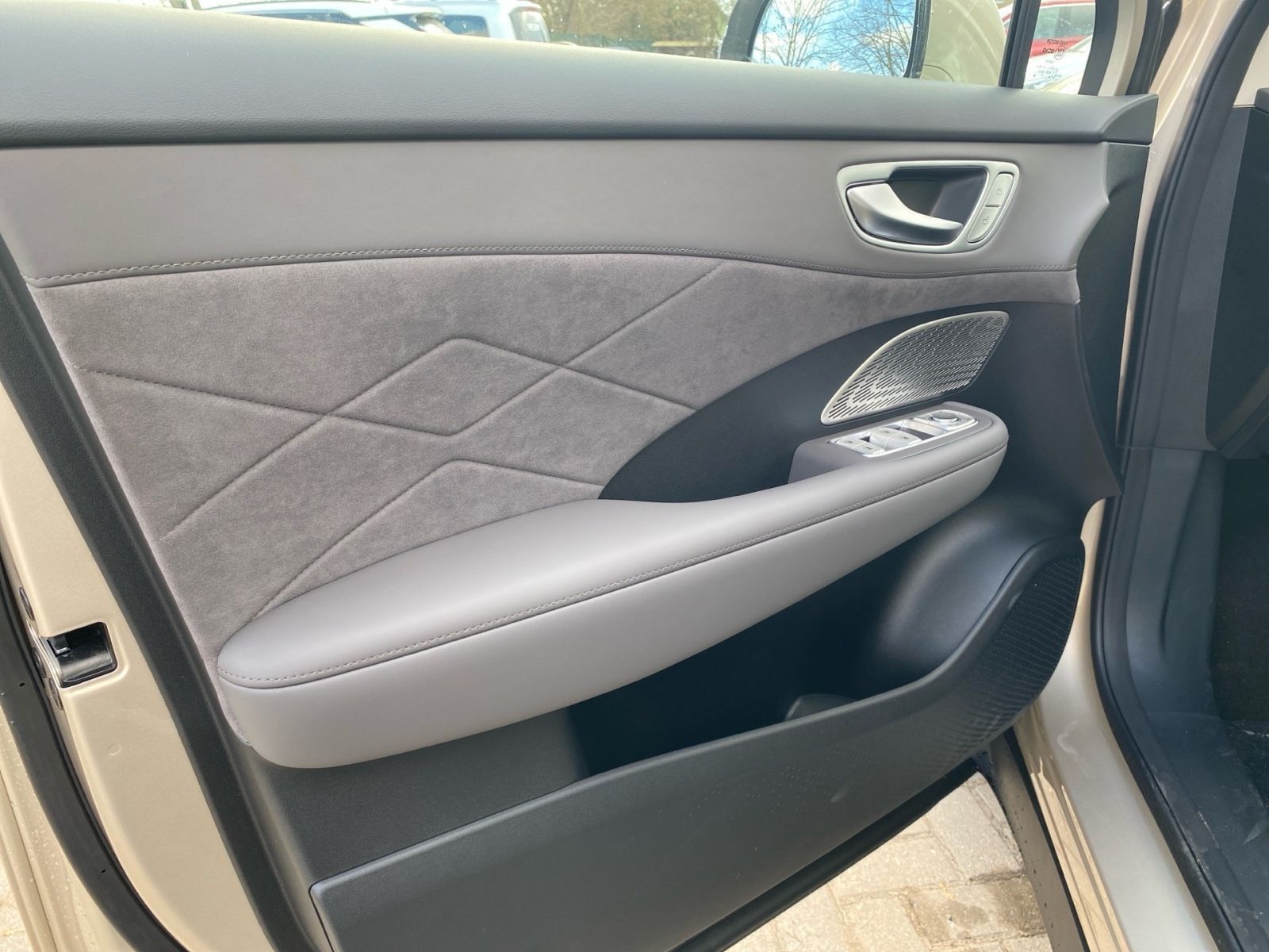 MG MGS6 EV Luxury RWD*HUD*360*PANO*Sitzklima*Ambi*