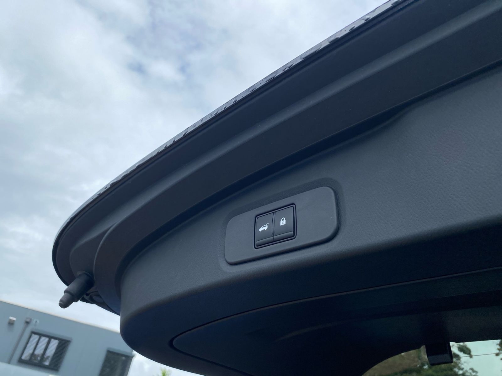 Nissan QASHQAI 1.3 DIG-T MHEV MT SHZ HUD 360° KAM