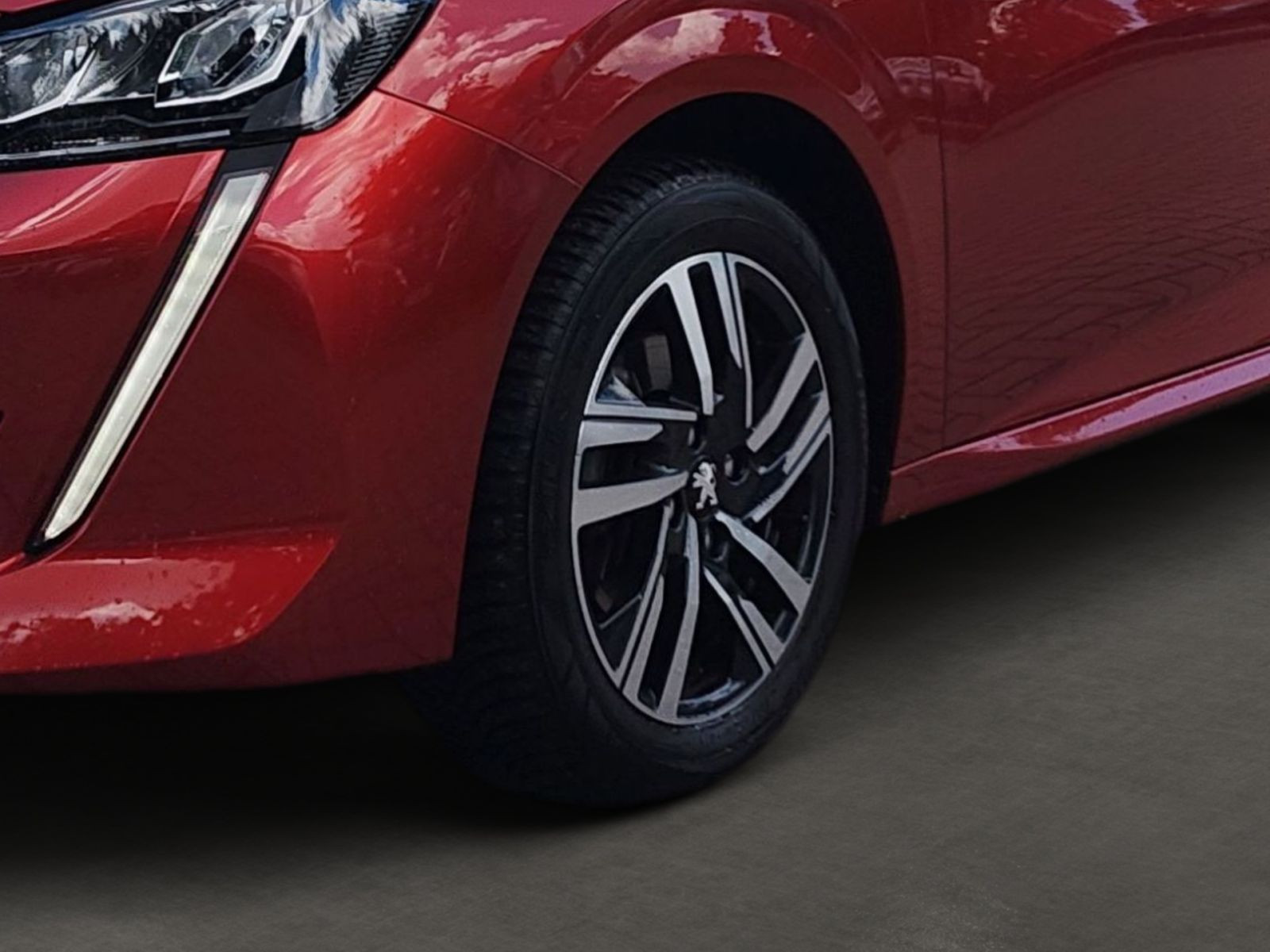 Peugeot 208 1.2 AllurePack PureTech100 Automatik*LED*CAM