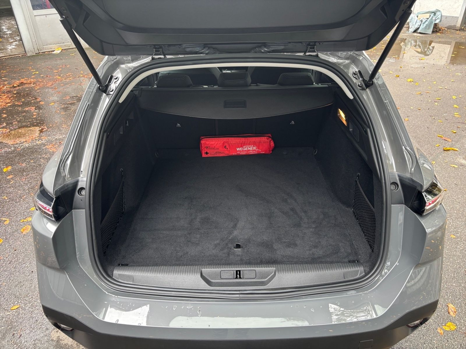 Peugeot 308 SW Active Pack BlueHDi 130 EAT8 *SHZ*Navi*