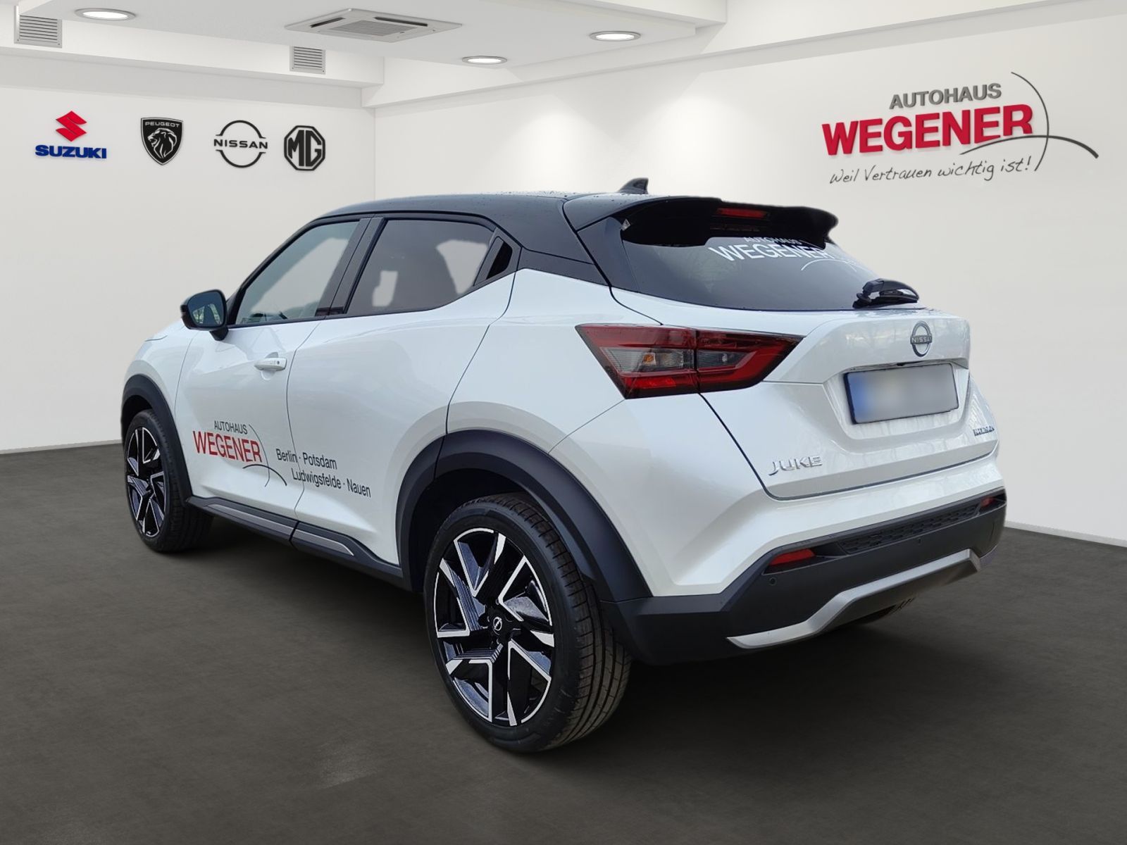 NISSAN JUKE N-DESIGN 6MT 19"LM SHZ 360 KAM Alcantara®